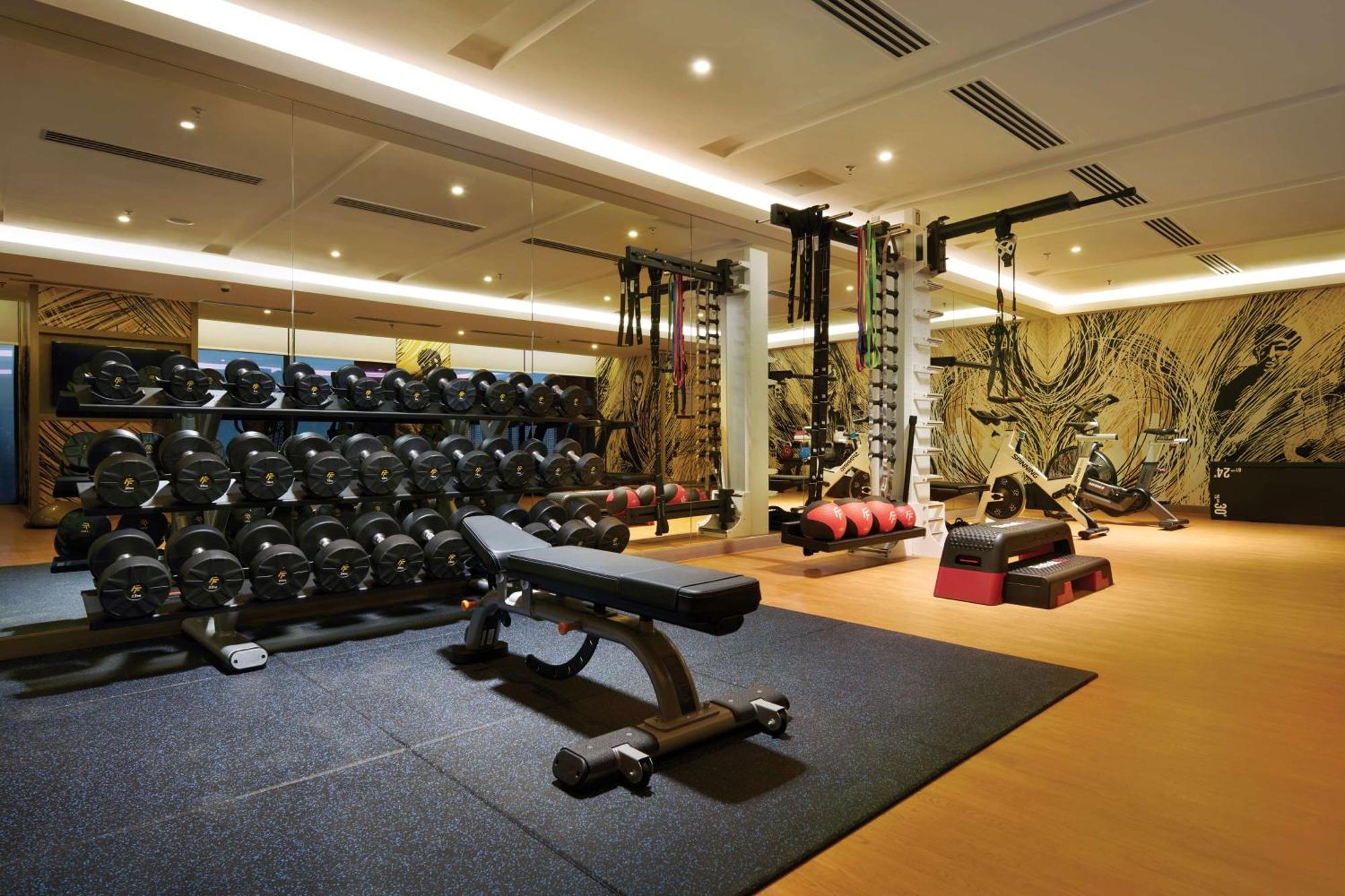 Doubletree By Hilton Shah Alam I-City Hotel Ngoại thất bức ảnh The gym at The Landmark