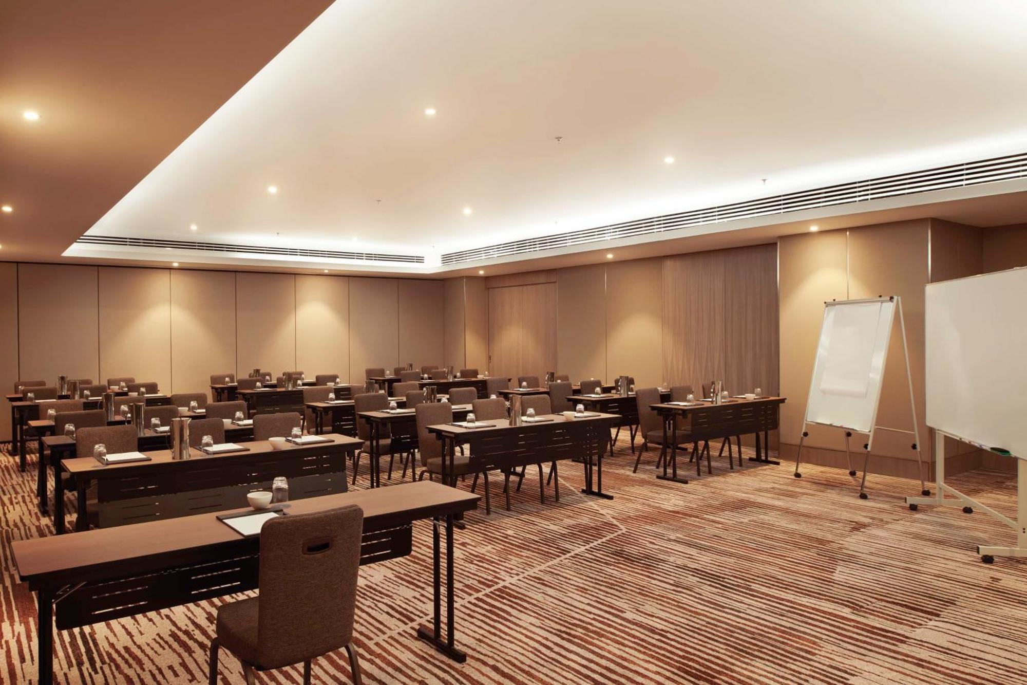 Doubletree By Hilton Shah Alam I-City Hotel Ngoại thất bức ảnh Meeting room